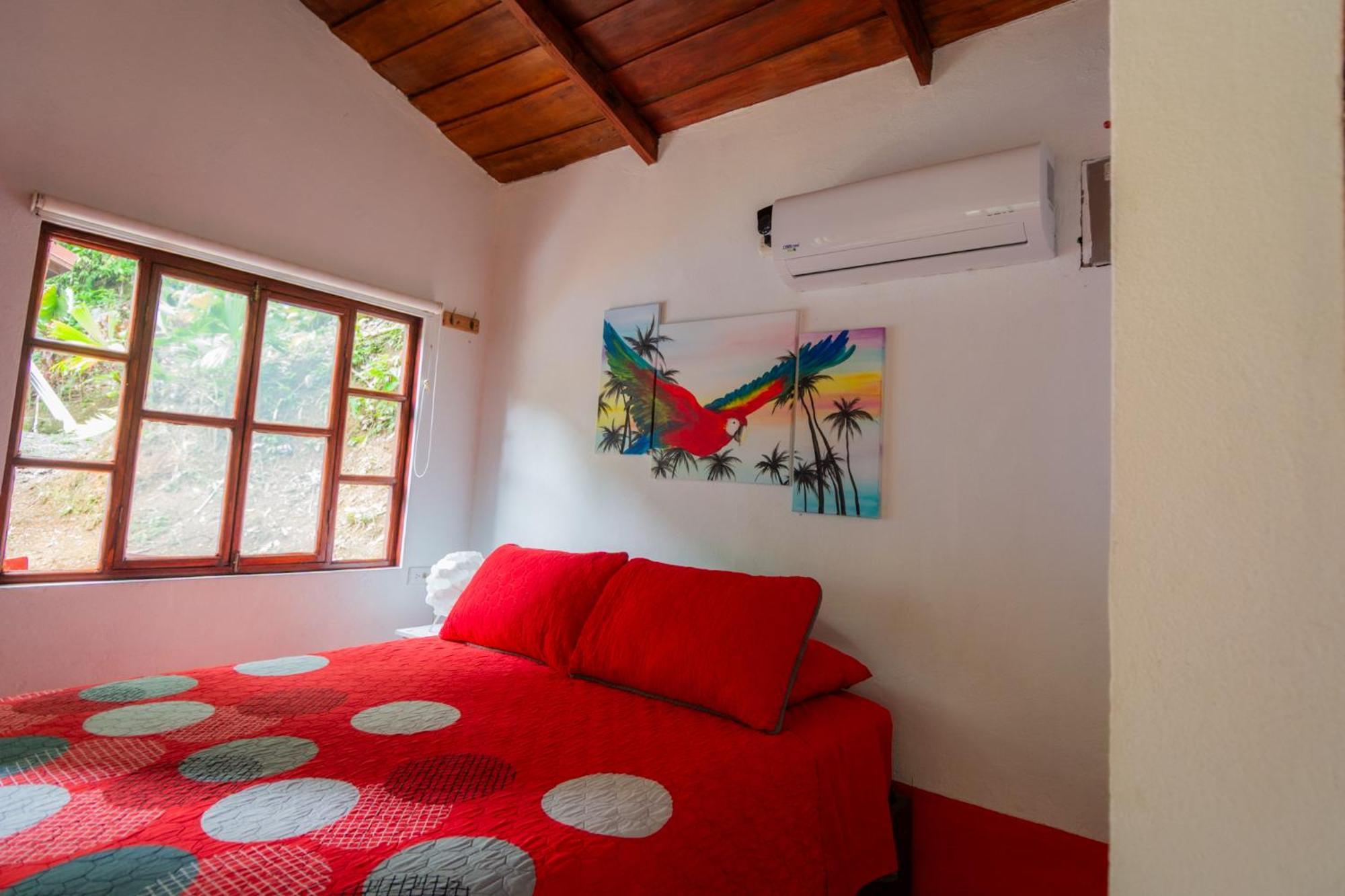 Selva Color - Forest & Beach Ecolodge Quebrada Ganado Room photo