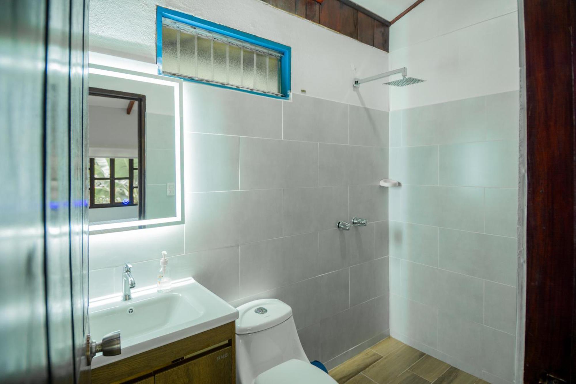 Selva Color - Forest & Beach Ecolodge Quebrada Ganado Room photo