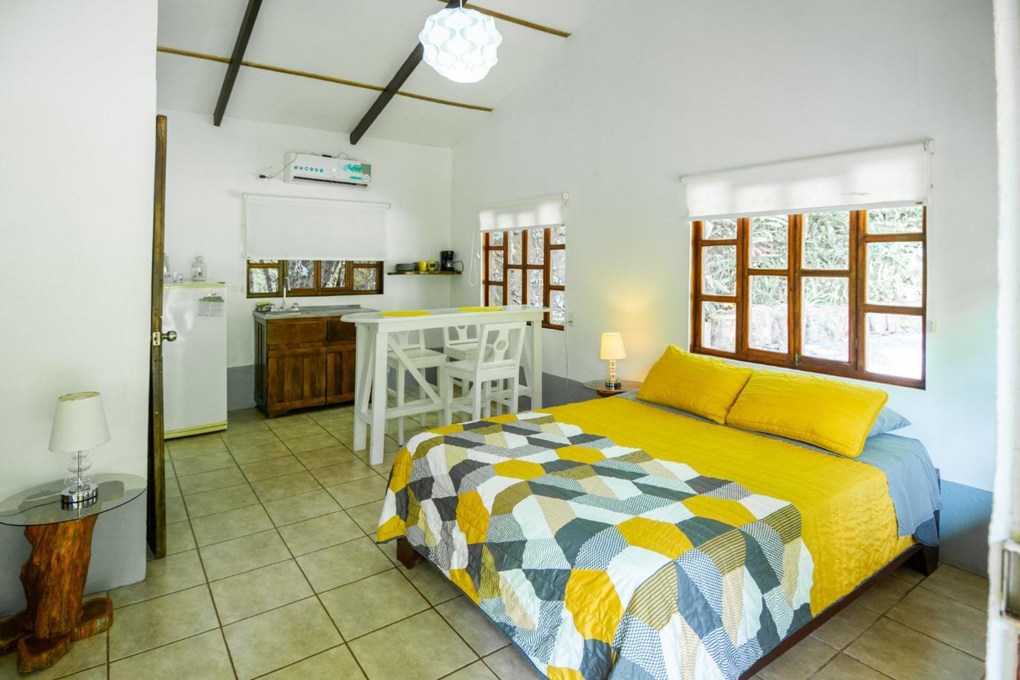 Selva Color - Forest & Beach Ecolodge Quebrada Ganado Room photo