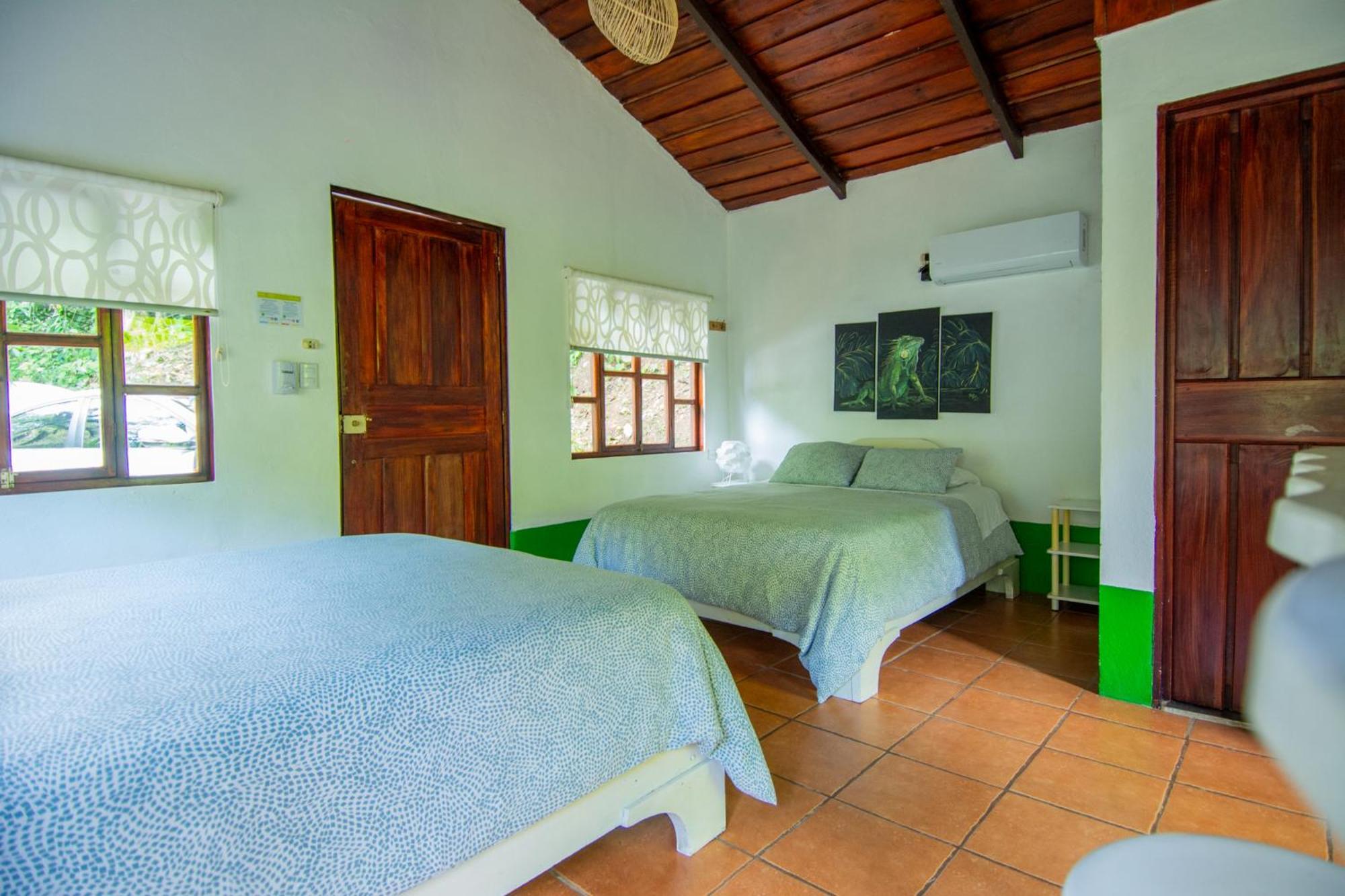 Selva Color - Forest & Beach Ecolodge Quebrada Ganado Room photo